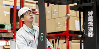 ギフト商品の構内作業員